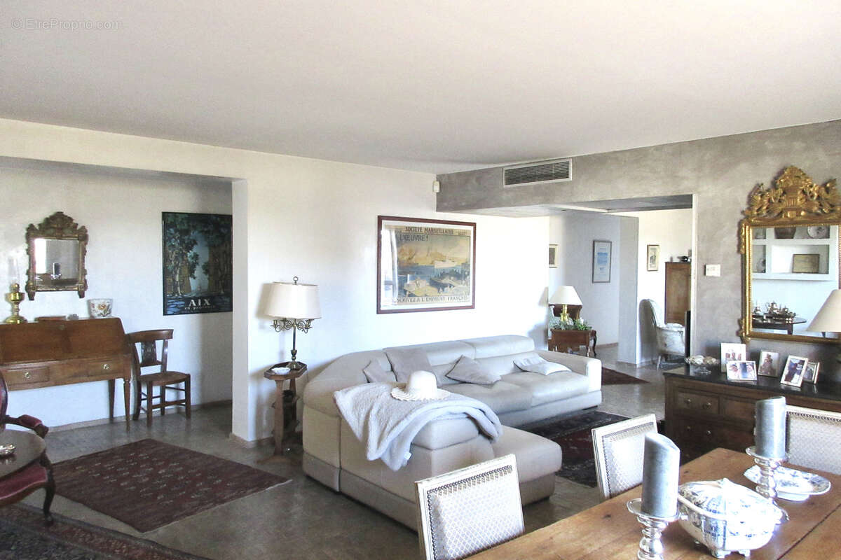 Appartement à MARSEILLE-8E