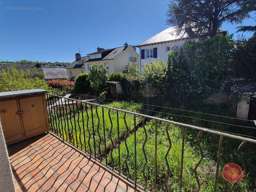 Maison à LE MONASTERE