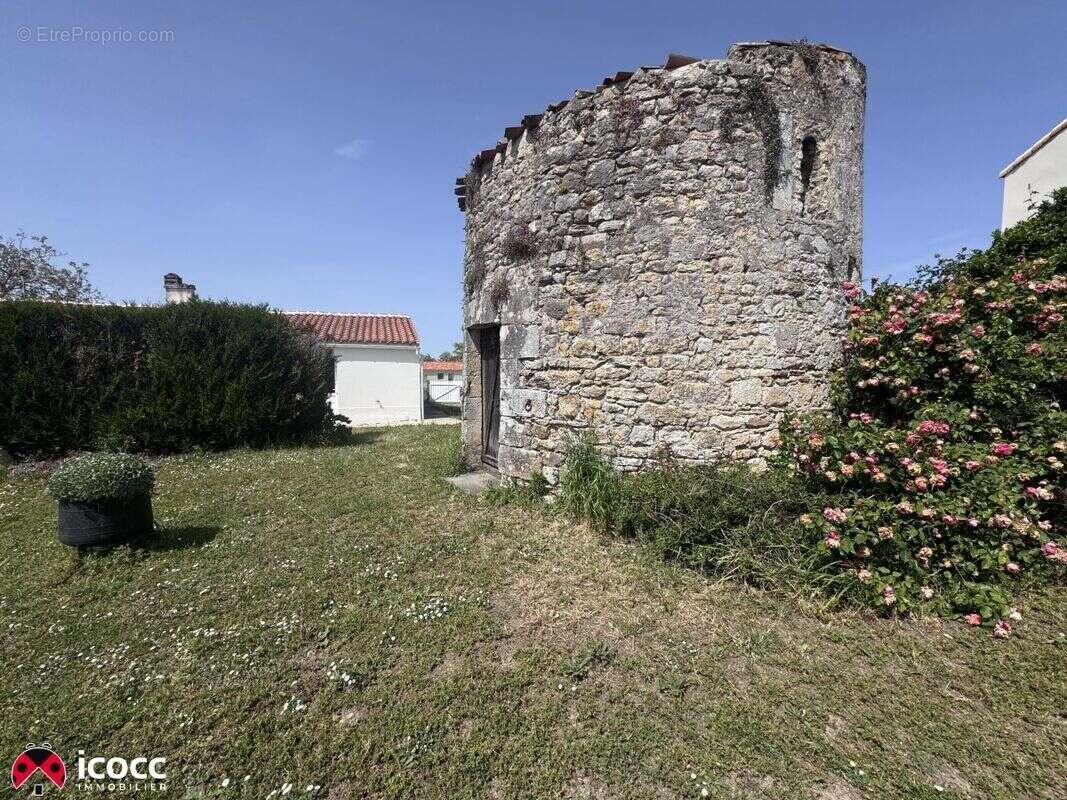 Maison à SAINT-MICHEL-EN-L'HERM