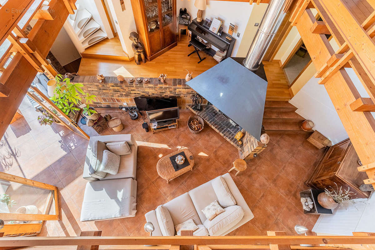 Maison à VERRIERES-LE-BUISSON