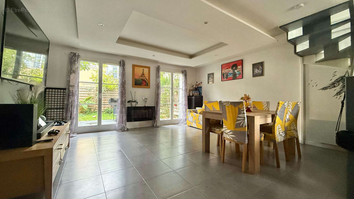 Maison à CORBEIL-ESSONNES