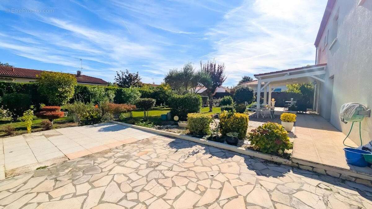 Photo 4 - Maison à LE PASSAGE