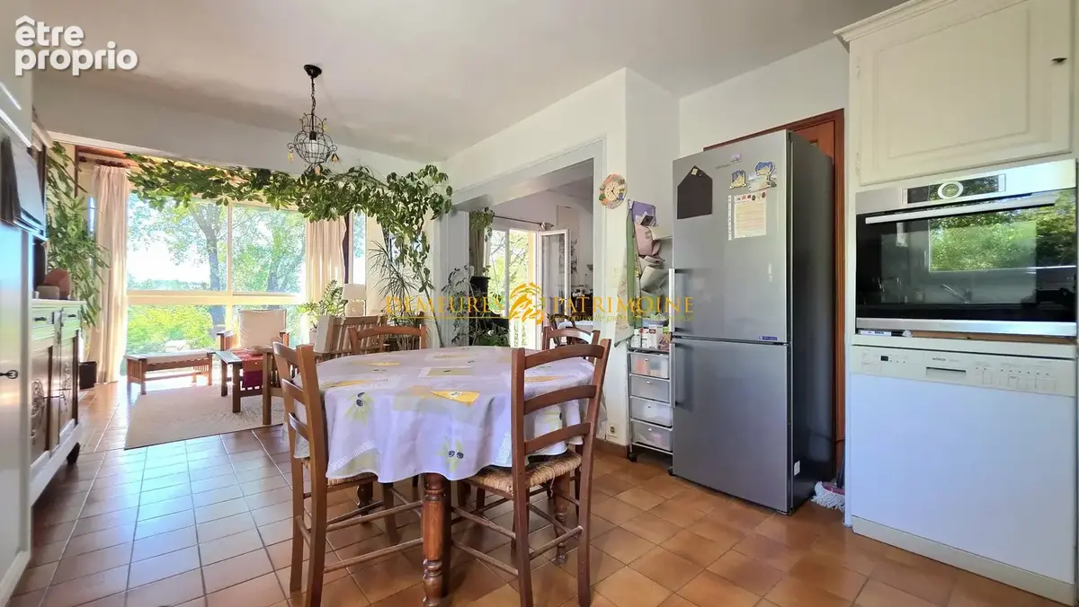 Maison 8 pièces 260 m² à vendre à Ruelle-Sur-Touvre (16600) - photo 3