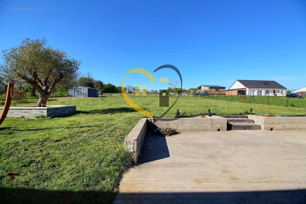 Maison à SAINT-MARTIN-D&#039;AUXIGNY