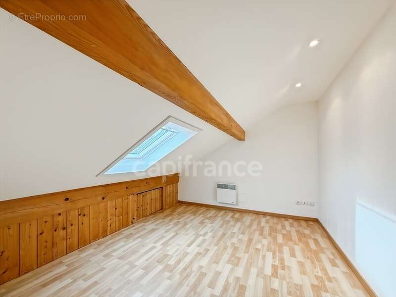 Appartement à GRILLY