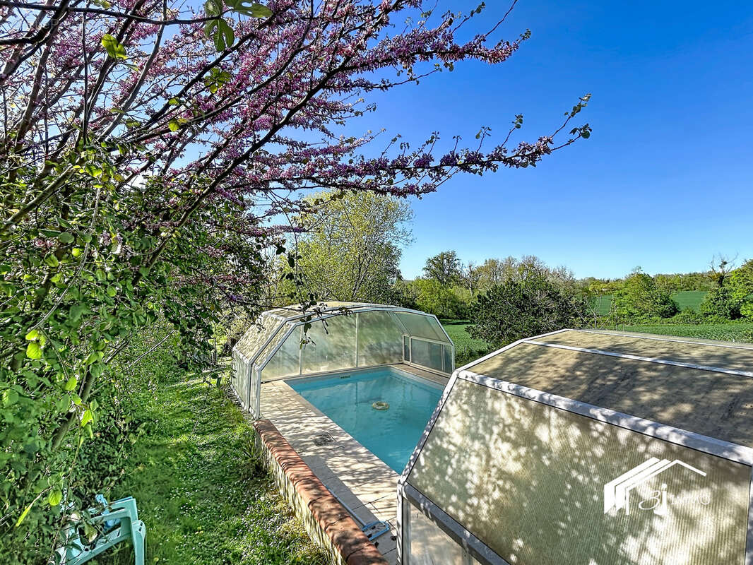Maison à LASSERRE
