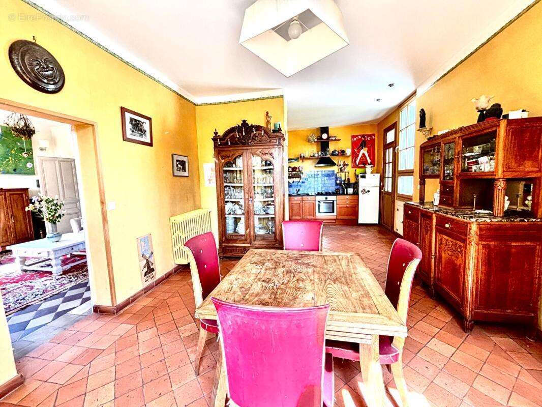 Chateau  (6 chambres) - 190 m2 - photo 10
