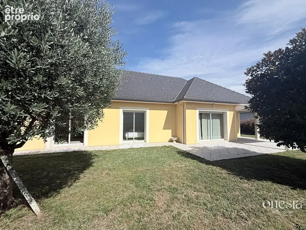 Maison 127 m² à Oloron-Sainte-Marie  - photo 1