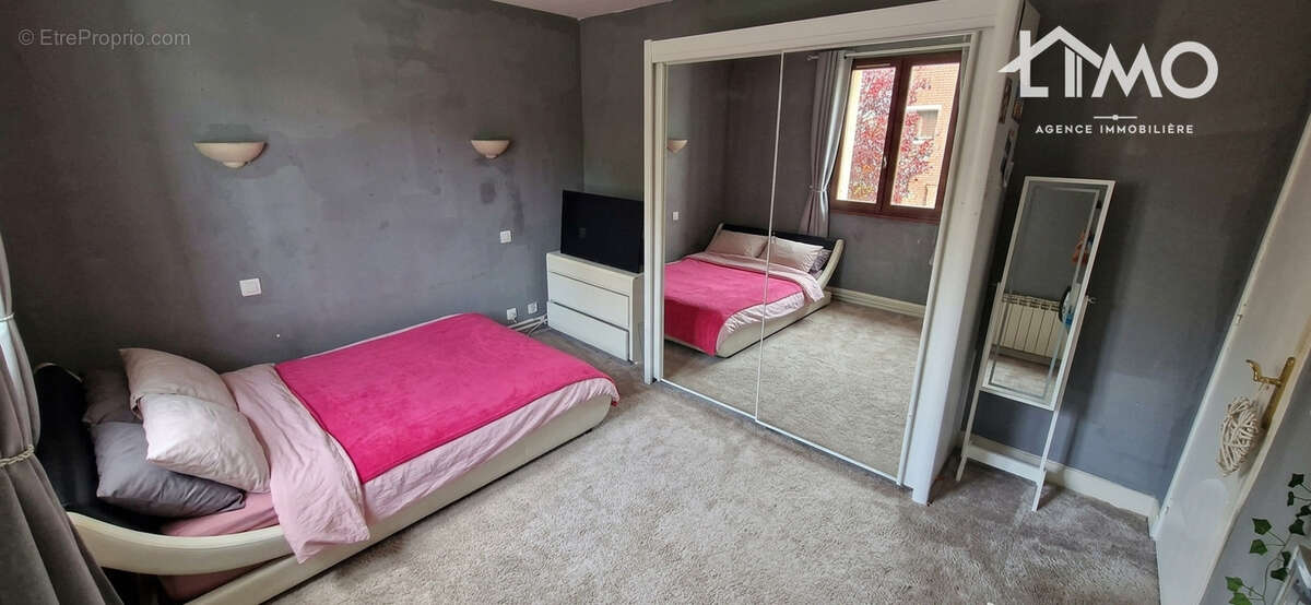 Maison 134 m² à Saint-Christophe  - photo 9