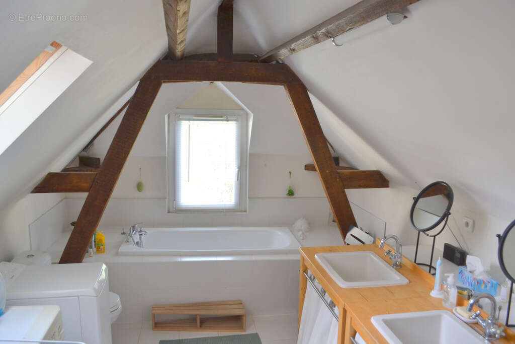 Maison à CHATELLERAULT