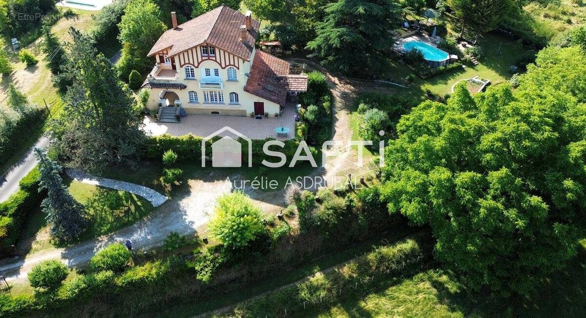 Photo 1 - Maison à SALLES-DE-BELVES