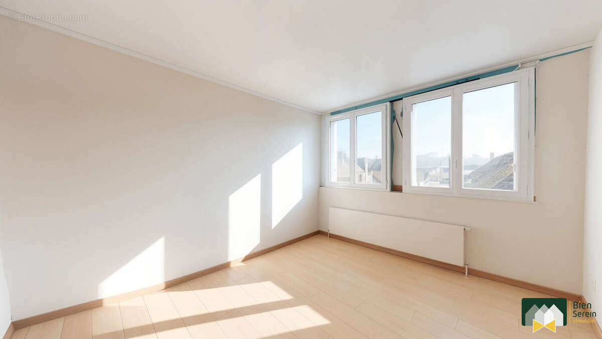 Chambre 1 - Appartement à GALLARDON