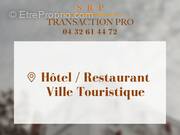 Commerce à L'ISLE-SUR-LA-SORGUE