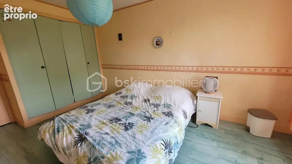 Maison avec exploitation agricole 150m2, 9 pièces - photo 7