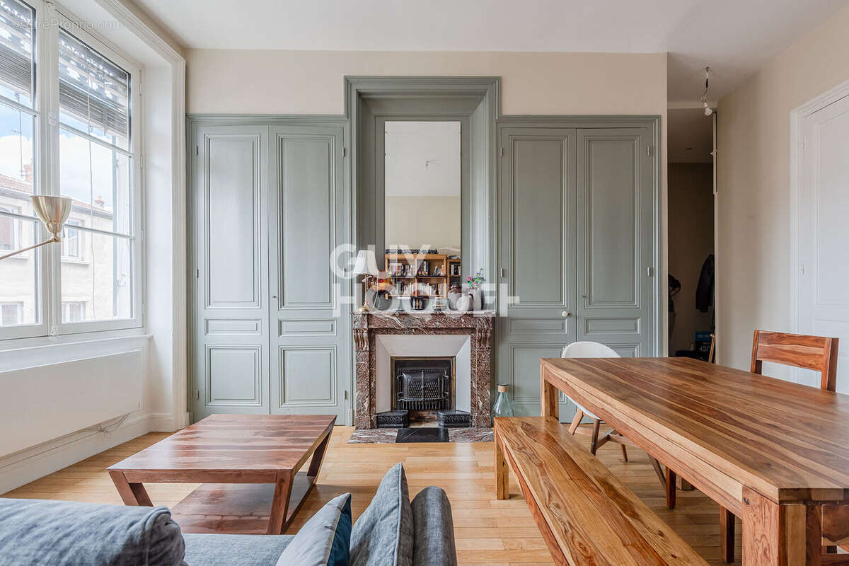 Appartement à LYON-4E