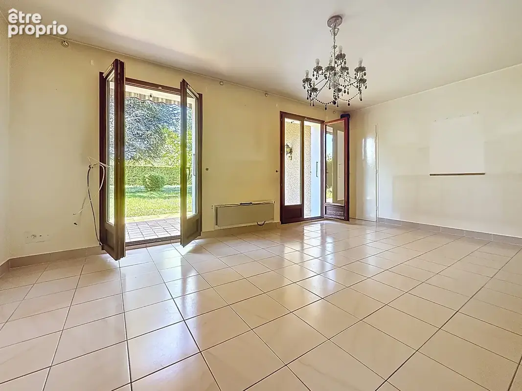 Maison à vendre 6 pièces SAINT GENIS POUILLY (01) - photo 5
