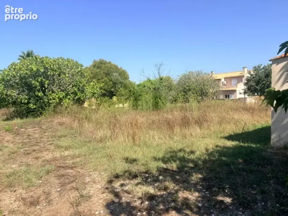 Terrain 516 m² à Six-Fours-Les-Plages  - photo 3