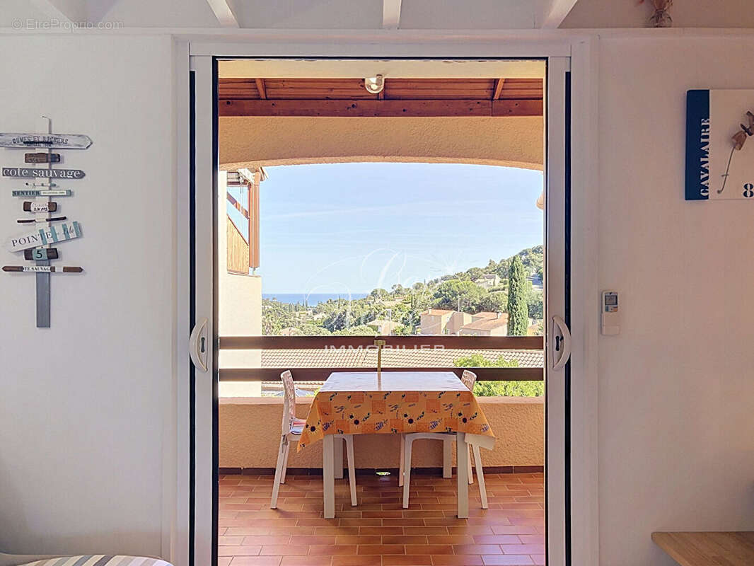 Mazet t3 vue mer rénové dans résidence calme avec piscine à vendre à cavalaire sur mer - golfe de saint tropez - photo 10