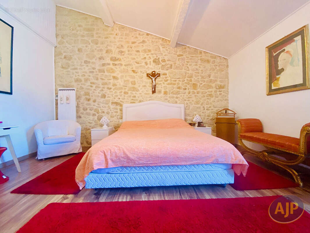 Maison à LESPARRE-MEDOC