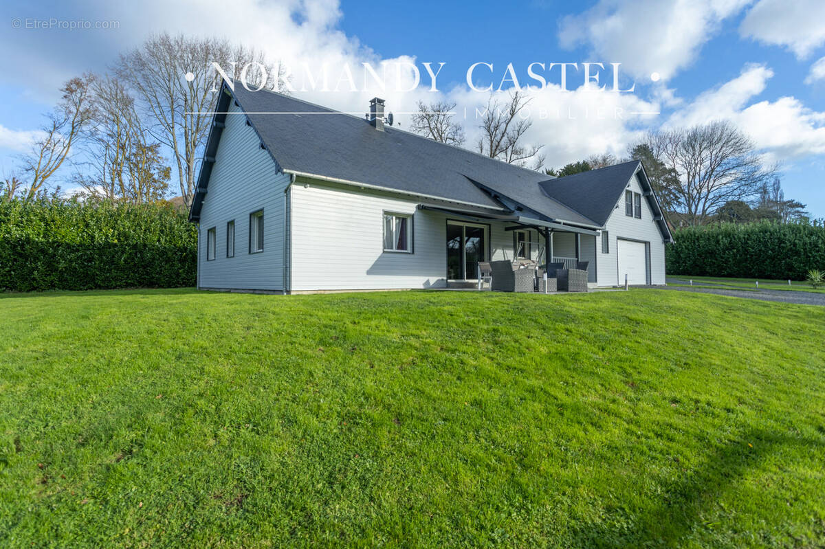 Maison à PENNEDEPIE