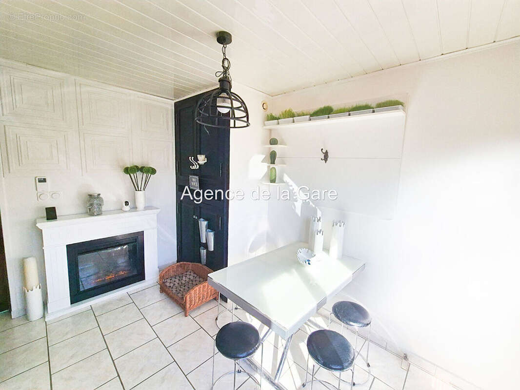 Maison à SARTROUVILLE