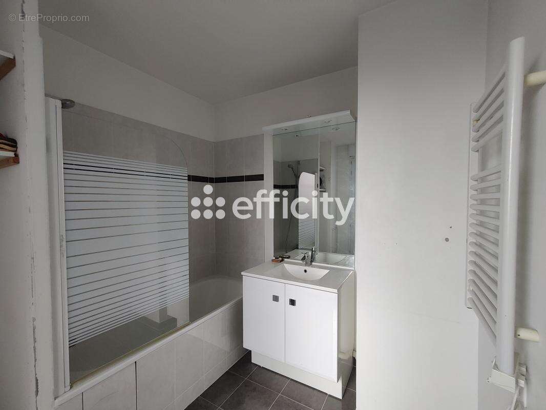 Appartement à SAINT-MAUR-DES-FOSSES