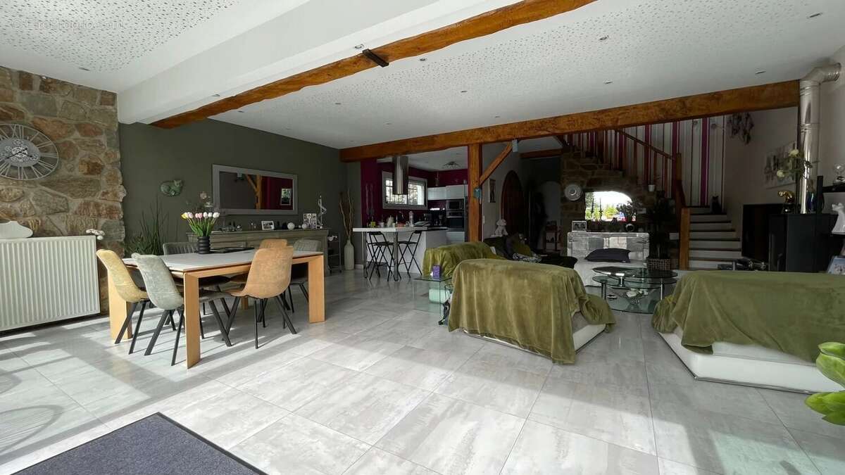 Maison à VAUX-SUR-MER