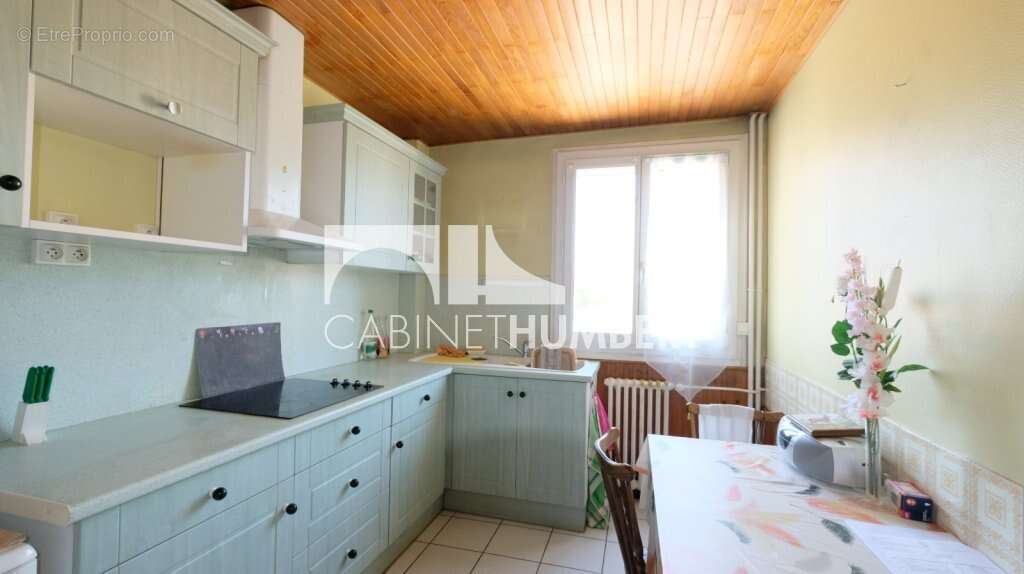 Appartement 47 m² à Saint-Etienne  - photo 6