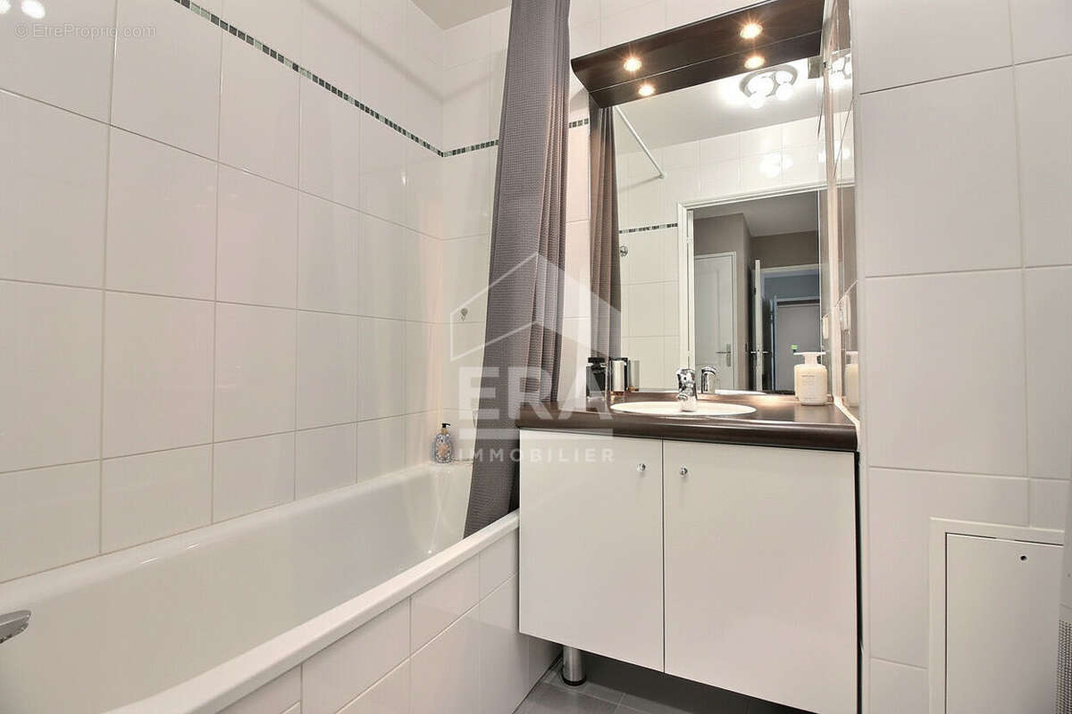 Appartement à ASNIERES-SUR-SEINE