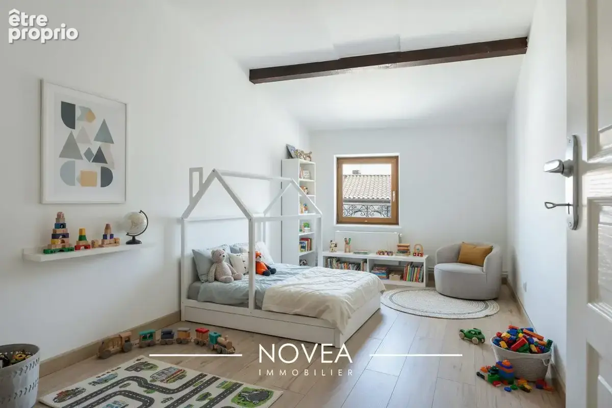Appartement 100 m² à Brignais  - photo 6