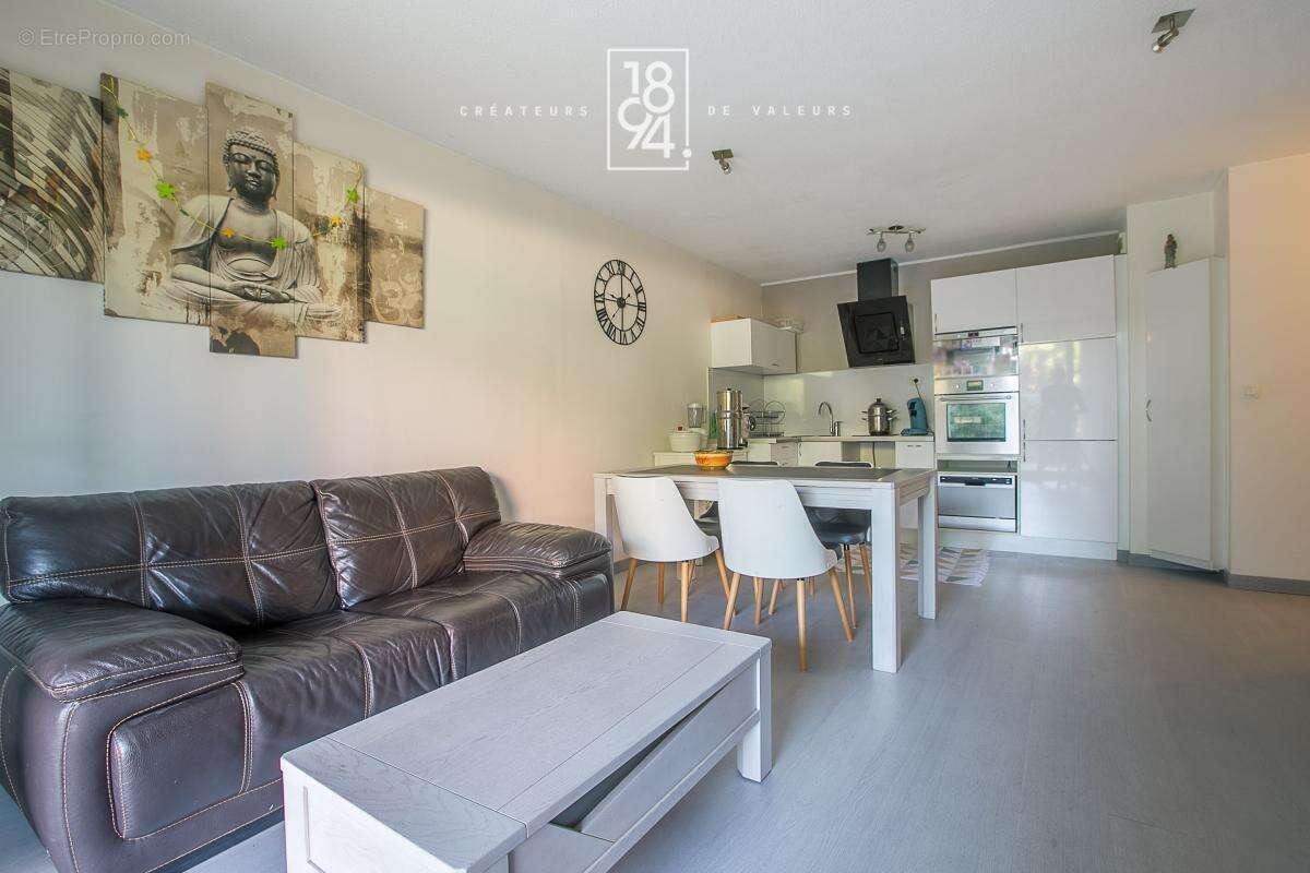 Appartement à MARSEILLE-13E