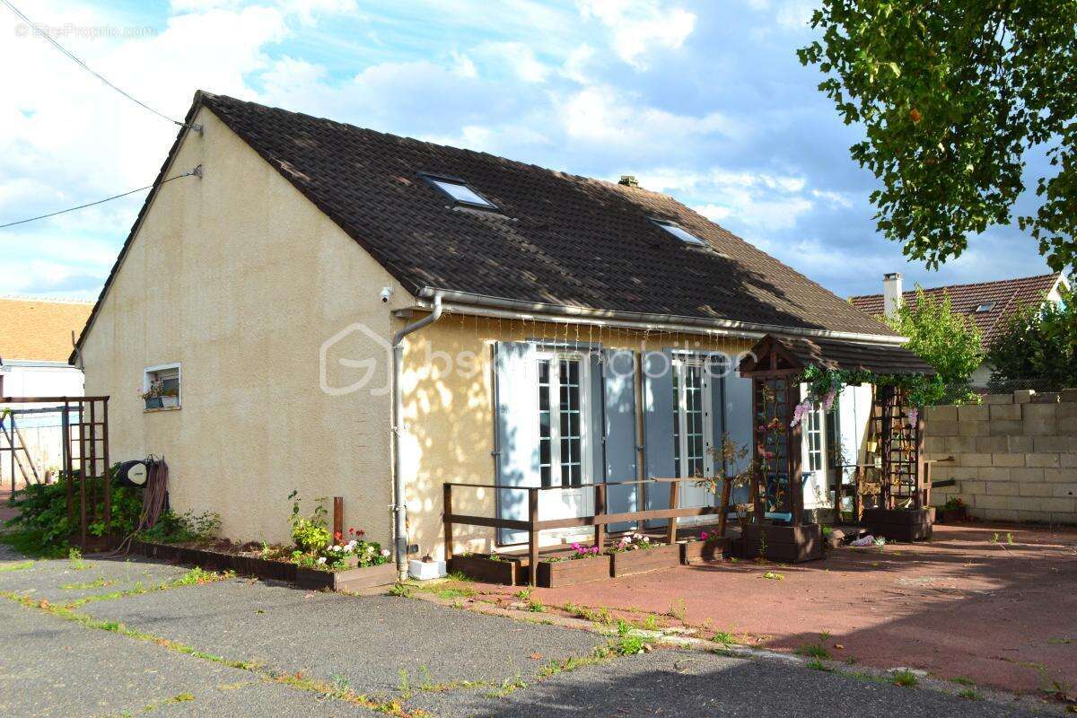 maison de 100m² et son garage de 125 m² - photo 2