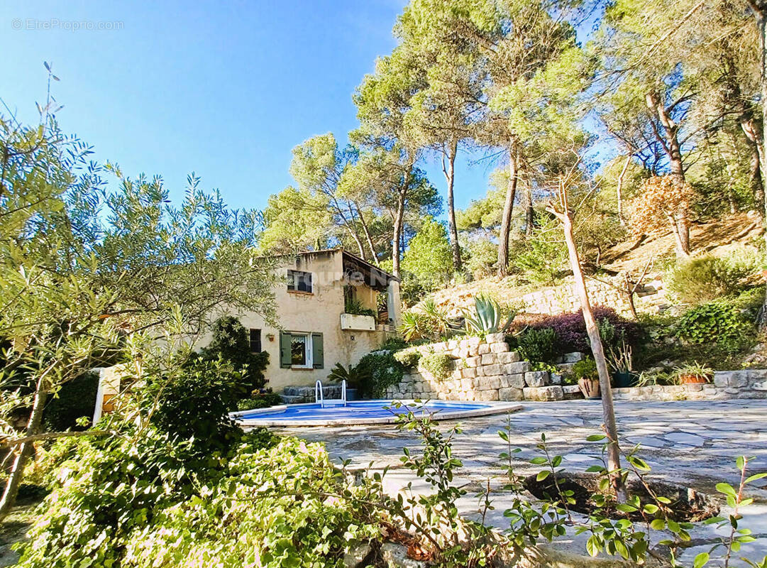 Maison à PIERREVERT