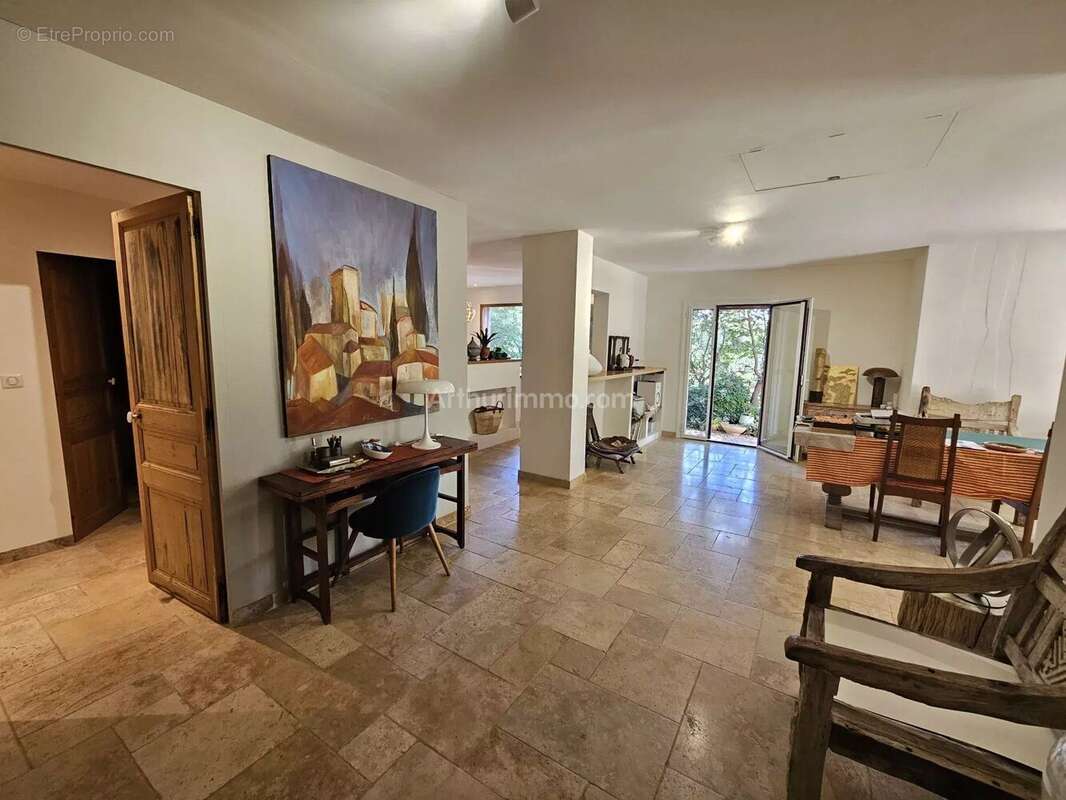 Maison à DRAGUIGNAN