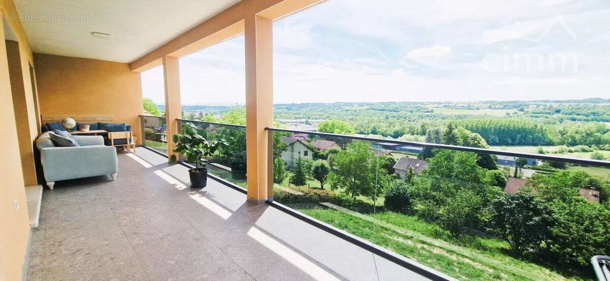  À VENDRE – Superbe propriété avec deux appartements spacieux et prestations haut de gamme - photo 6