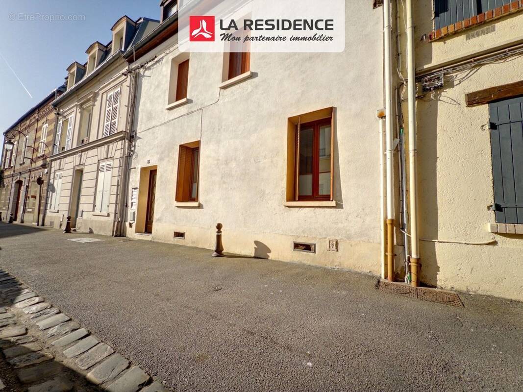 Appartement à MANTES-LA-JOLIE