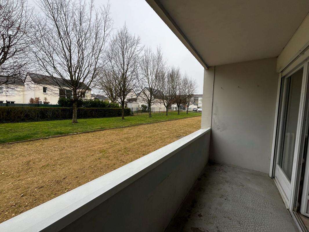 Appartement à LES PONTS-DE-CE