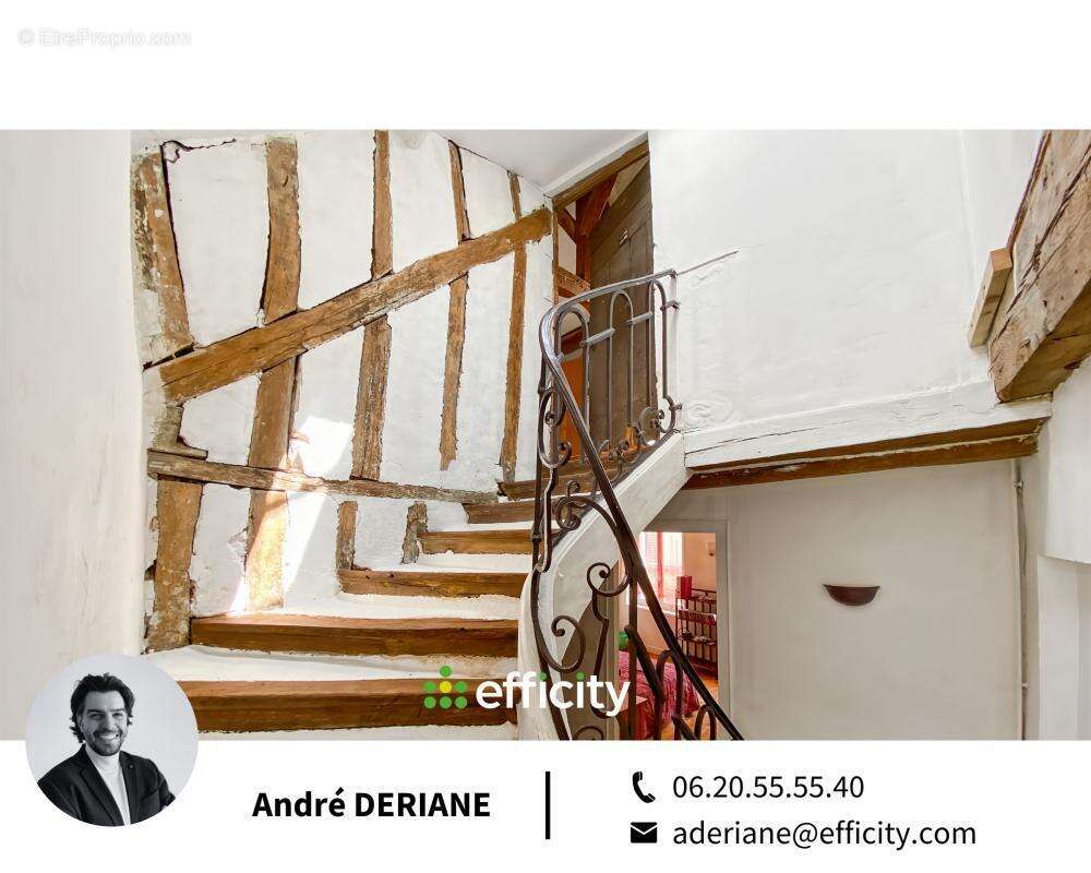 Maison à NEAUPHLE-LE-CHATEAU