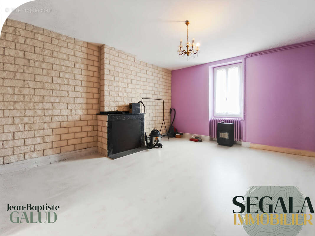 Maison à BLAYE-LES-MINES