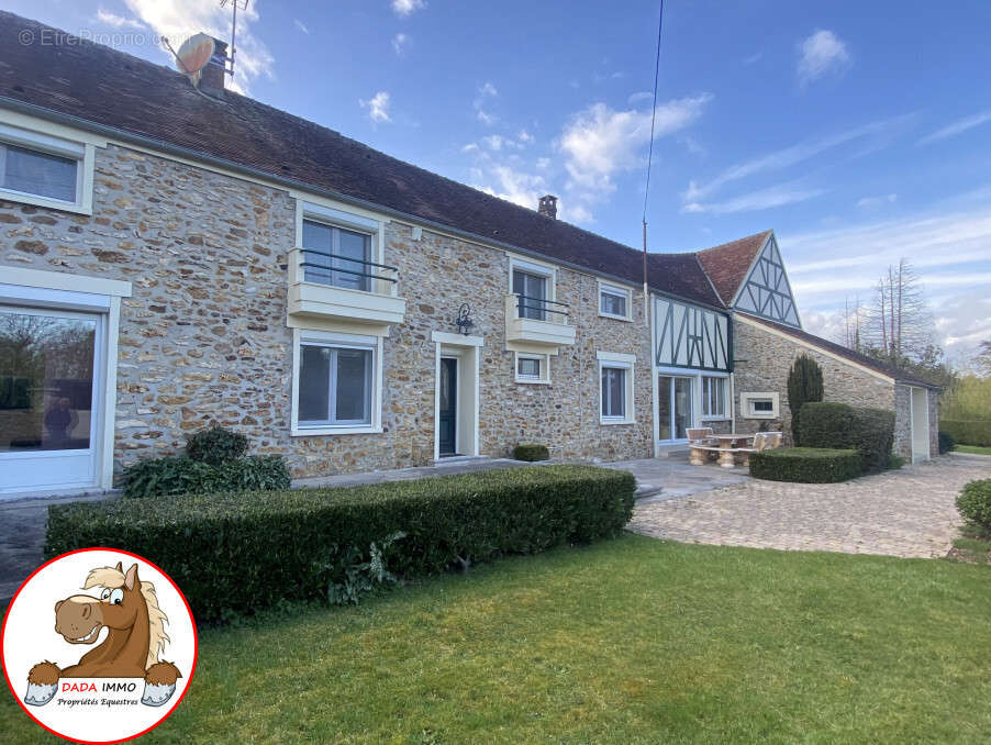 Maison à COULOMMIERS