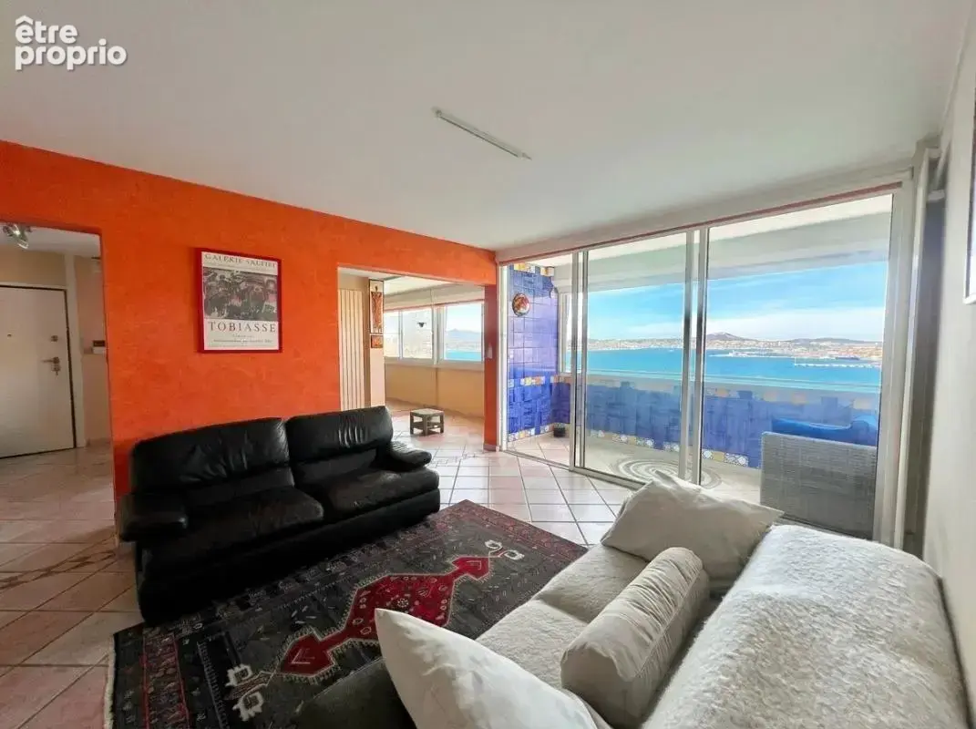 Magnifique appartement T4 avec cave et vue exceptionnelle sur la mer et la Rade de Toulon - photo 2