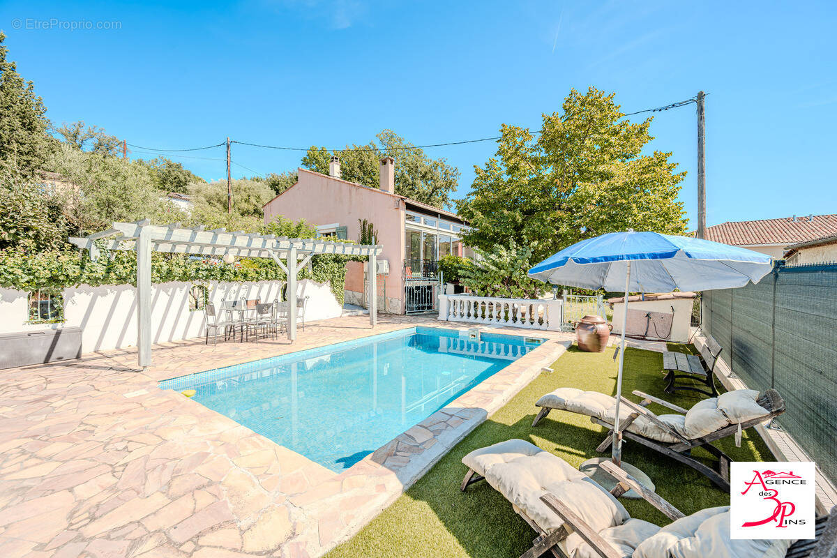 Maison à PIERREFEU-DU-VAR