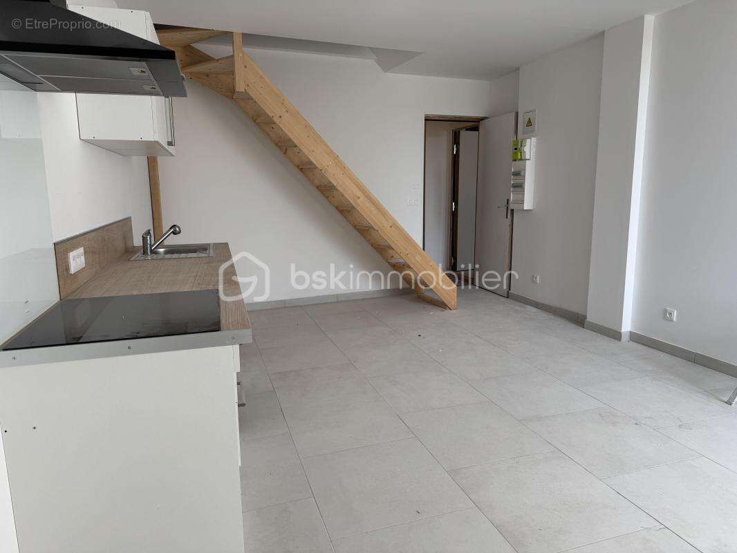 Appartement à BESSE-SUR-ISSOLE