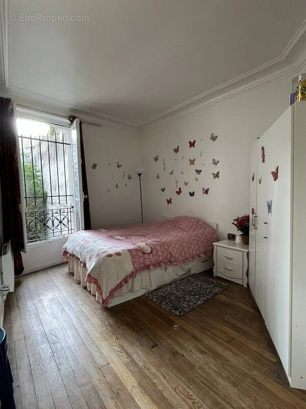 Appartement à PARIS-19E