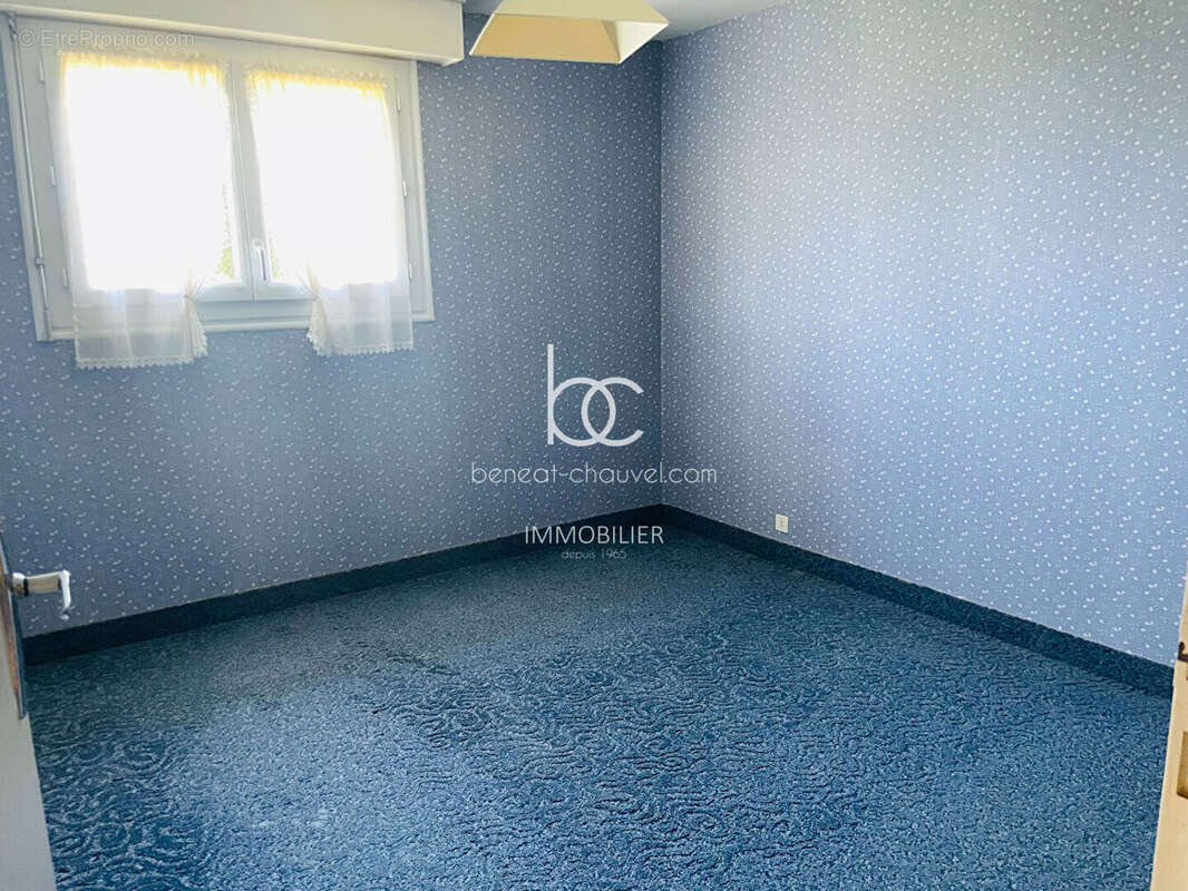 VENTE Maison de Charme SARZEAU  4 Chambres  Terrain 1300 m² Constructible  Proche Plages & Commerces  56370 - photo 9