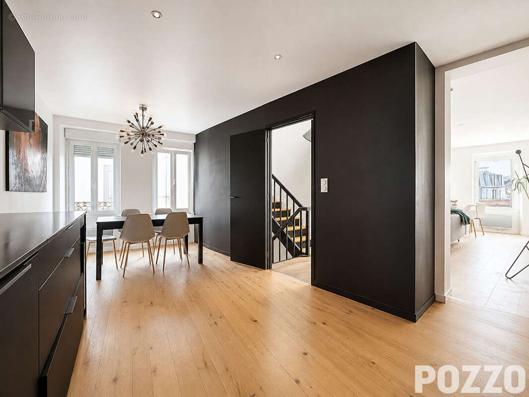 A VENDRE - T5 - 114m²  - Centre-ville de GRANVILLE (50400) - photo 7