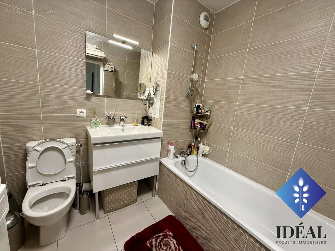 Appartement à MAISONS-ALFORT
