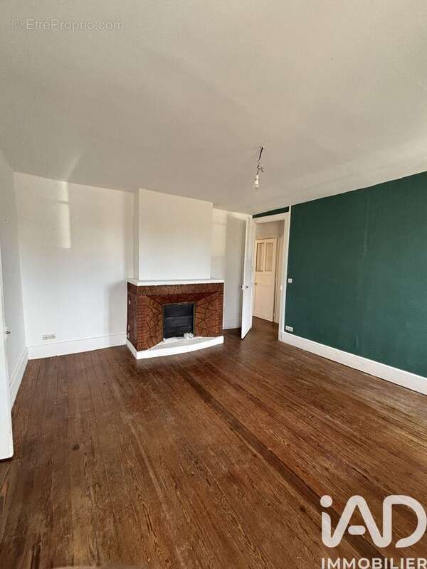 Photo 3 - Appartement à MONTSAUGEON