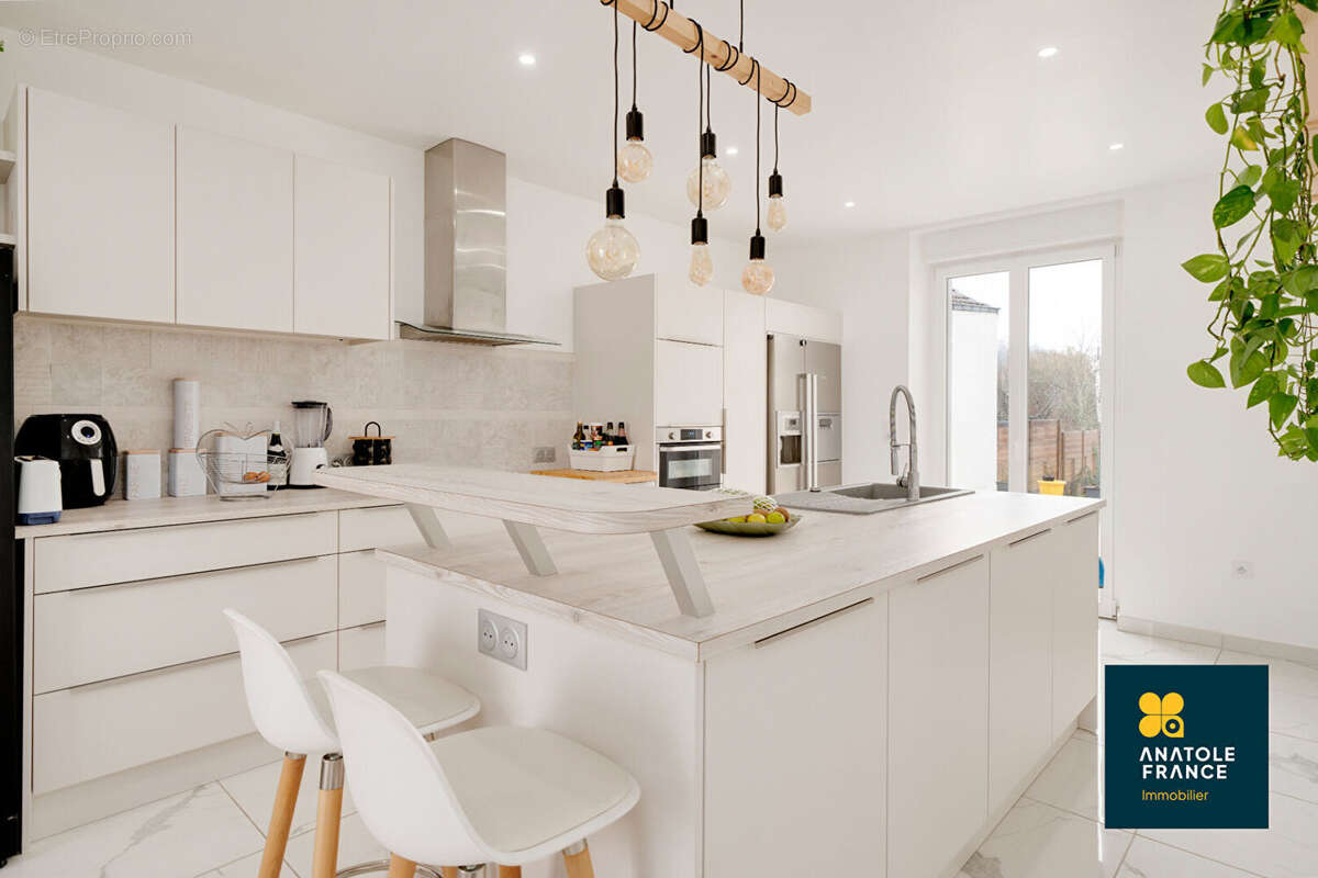 Maison à ROSIERES-AUX-SALINES