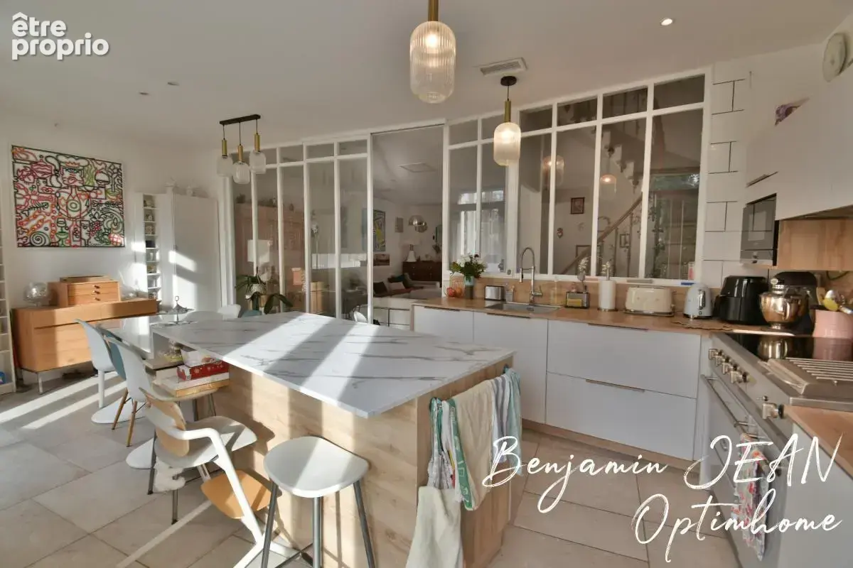 Béziers – quartier des arènes – maison d’exception avec double garage, terrasse et piscine - photo 7